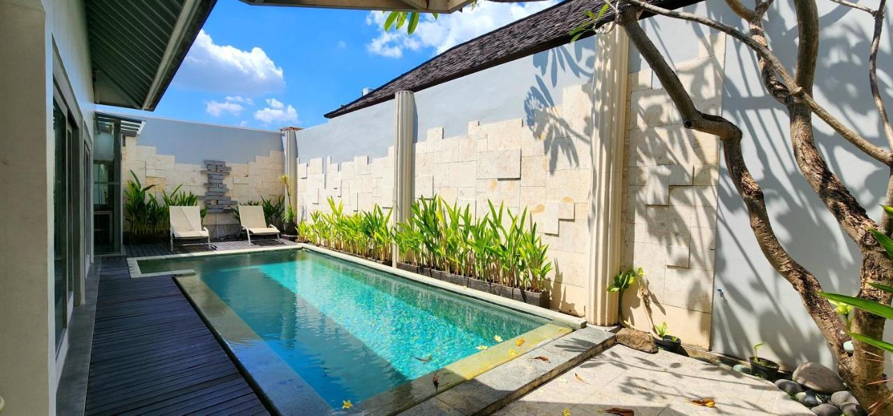 Zoe Villa Canggu  Exterior photo