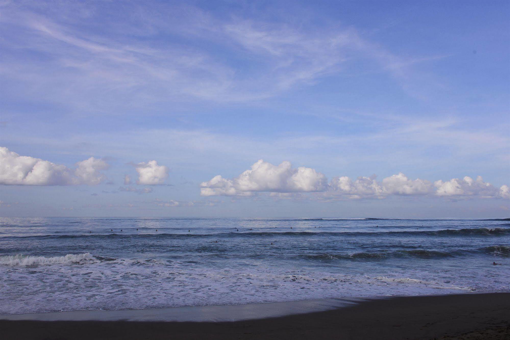 Zoe Villa Canggu  Exterior photo
