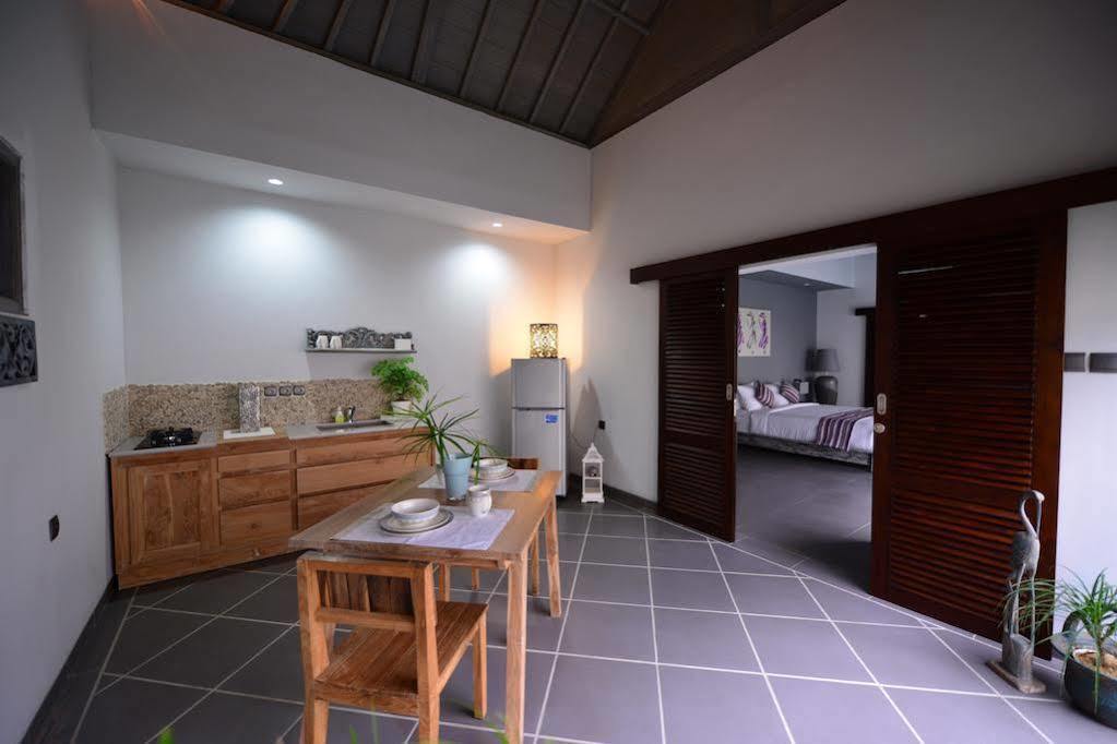 Zoe Villa Canggu  Exterior photo